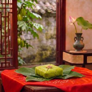 Bánh chưng cốm Làng Vòng nhân đậu xanh thịt truyền thống Hà Nội