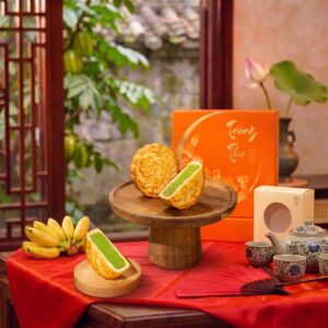 Bánh trung thu nhân cốm Làng Vòng thơm dẻo đặc sản Hà Nội