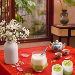 Sữa chua cốm Làng Vòng thơm mát kết hợp cốm nếp non