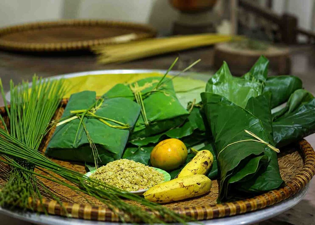 Cốm Làng Vòng xanh tự nhiên đặc sản truyền thống Hà Nội